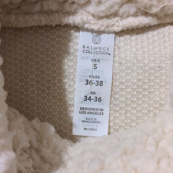 Balance Collection Sherpa‎ Pullover Sweatshirt Ivory/White Women's Small Fuzzy - Picture 3 of 9